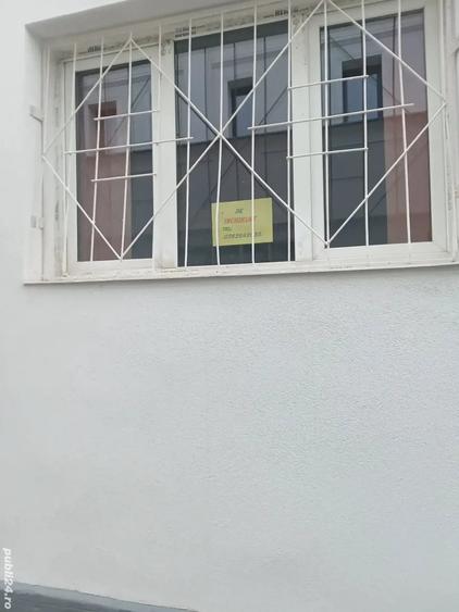 Spațiu comercial, de 13 mp, în Central