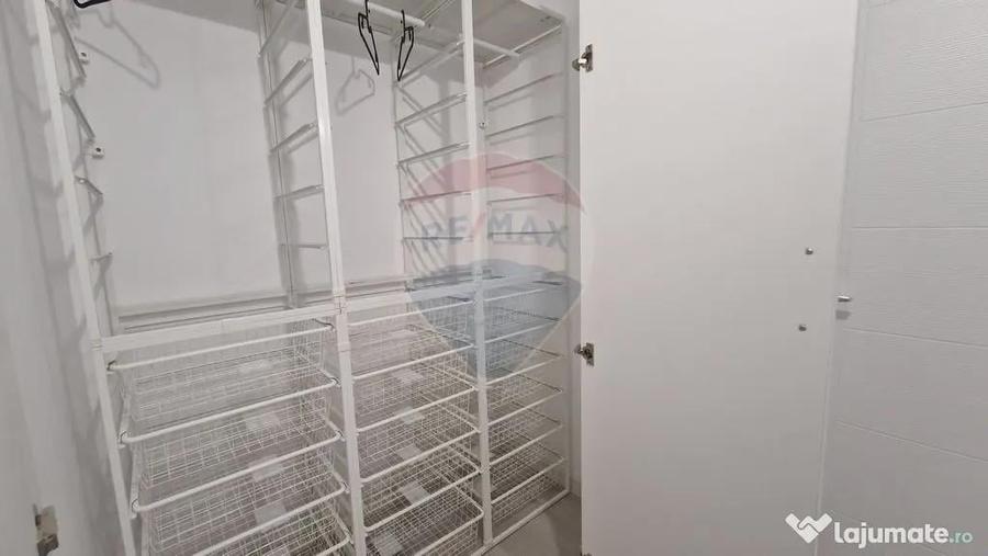 Apartament cu 3 camere decomandat în Theodor Pallady