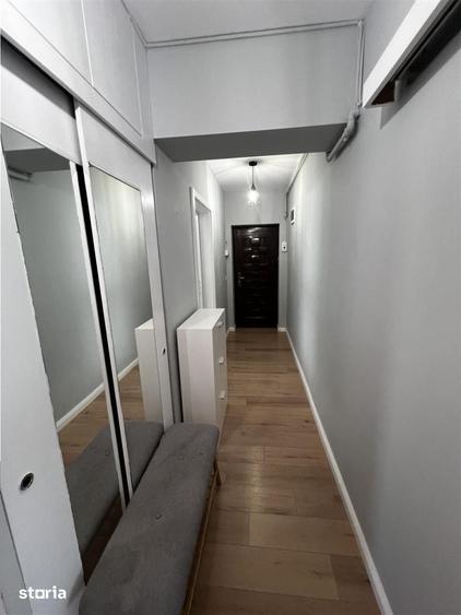Apartament cu 3 camere decomandat în Turnișor