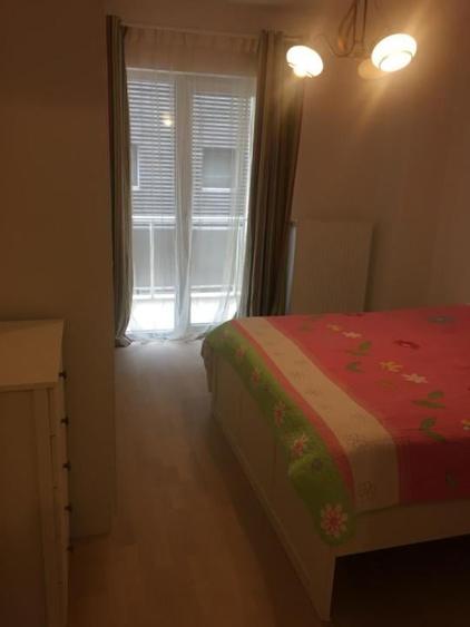 Apartament cu 4 camere, mobilat în Băneasa