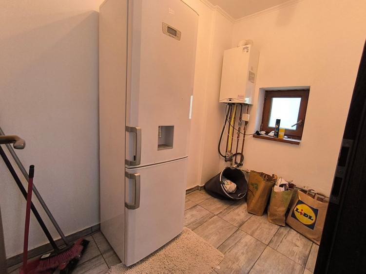 Duplex cu 4 camere cu Canalizare în Dumbrăvița