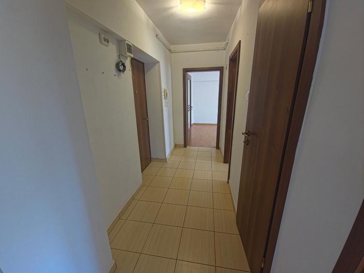 Apartament cu 2 camere decomandat în Tomis II