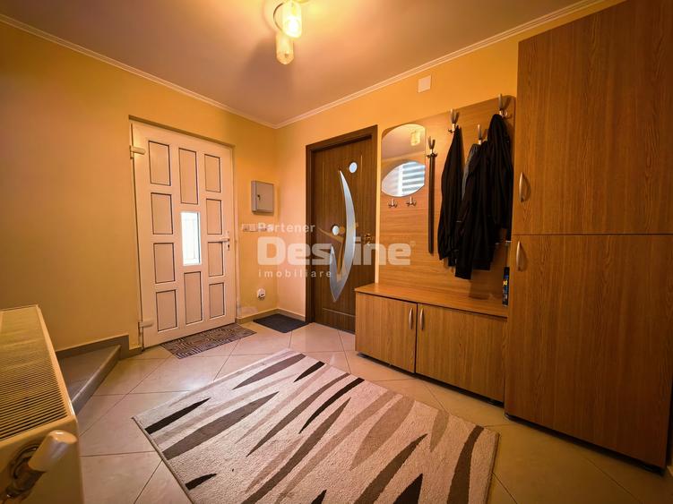 Casă individuală cu 6 camere cu Garaj în Hilița