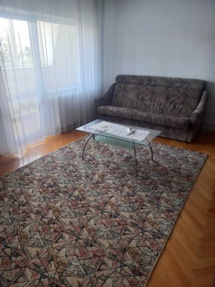 Apartament cu 3 camere decomandat în Zorilor