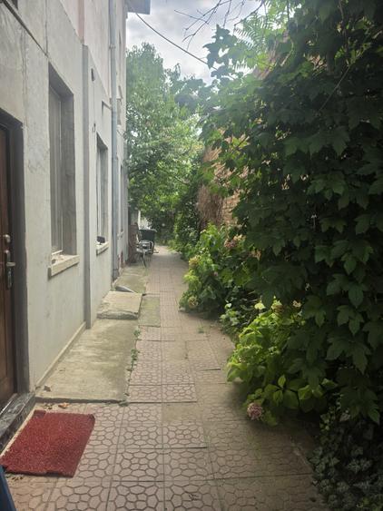Apartament cu 2 camere decomandat în Știrbei Vodă