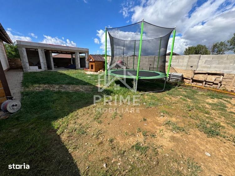 Casă cu 3 camere în Central