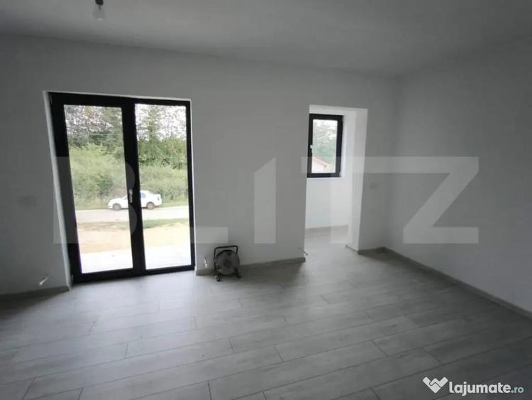 Casă cu 4 camere cu Teren 330 Mp în Central