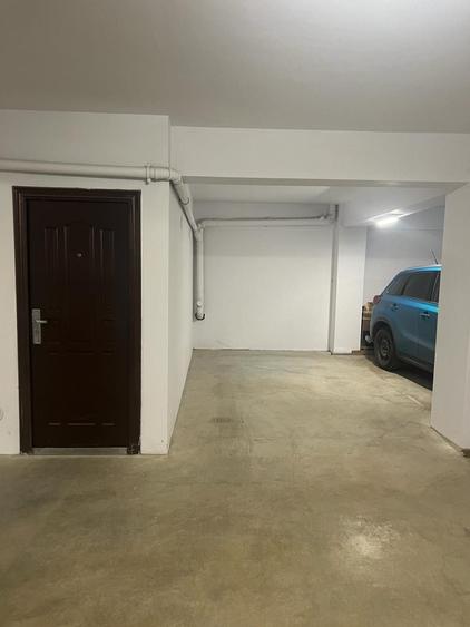 Apartament cu 3 camere decomandat în Miroslava