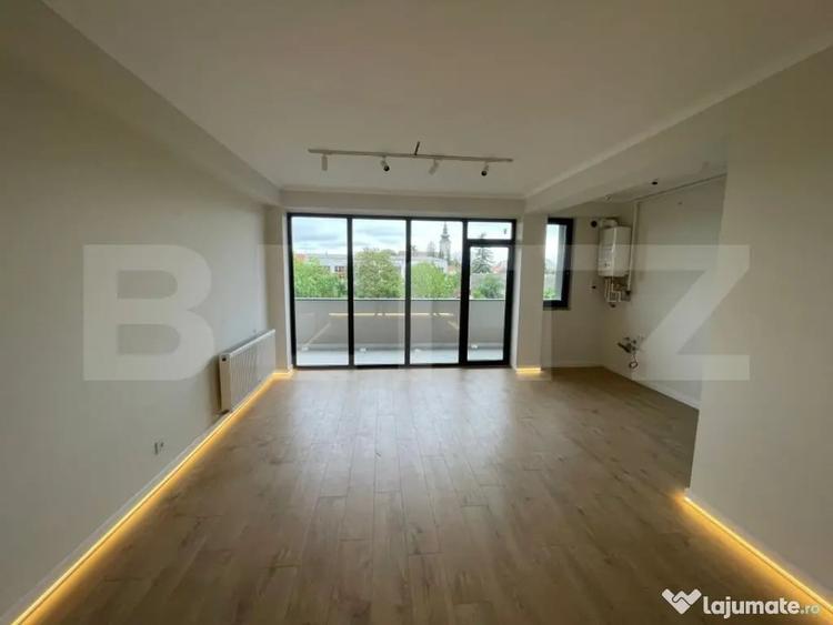 Apartament cu 2 camere decomandat în Semicentral