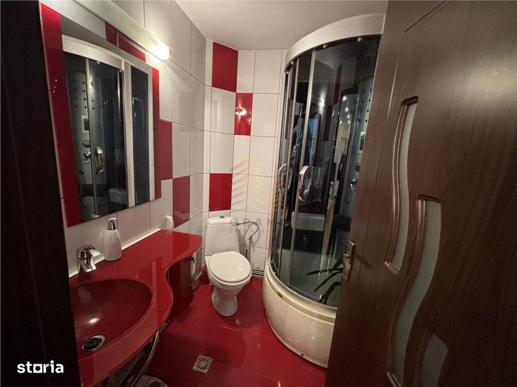 Apartament cu 4 camere decomandat în Ciupercenii Noi