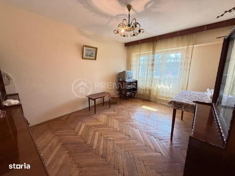 Apartament cu 3 camere decomandat în Dancu