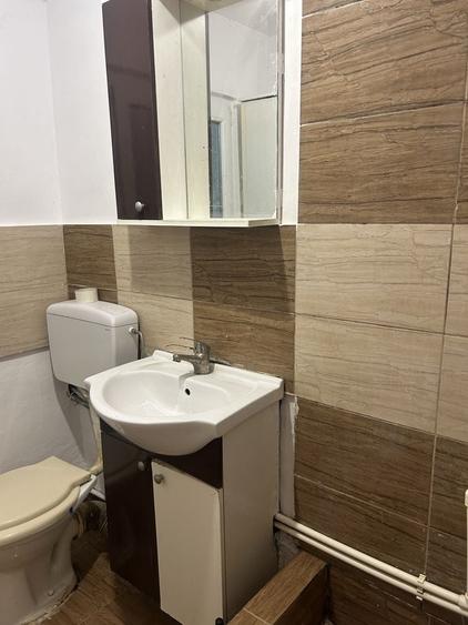 Garsonieră decomandată în Central