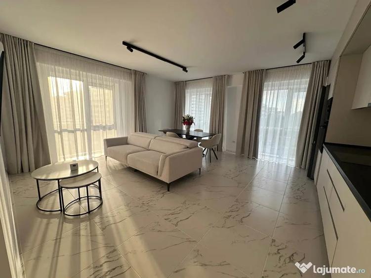 Apartament cu 3 camere semidecomandat în Copou
