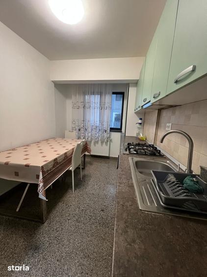 Apartament cu 2 camere, mobilat în Central