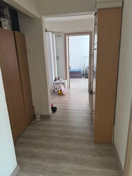 Apartament cu 3 camere decomandat în Valea Rosie