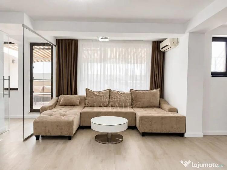 Apartament cu 3 camere semidecomandat în City Park Mall