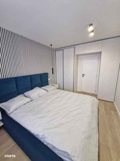 Apartament cu 2 camere semidecomandat în Calea București