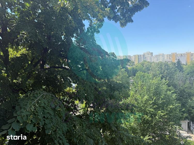 Apartament cu 3 camere în Vatra Luminoasă