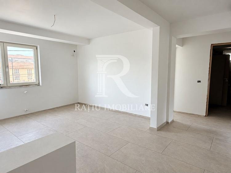 Spațiu comercial, de 391 mp, în Rogerius