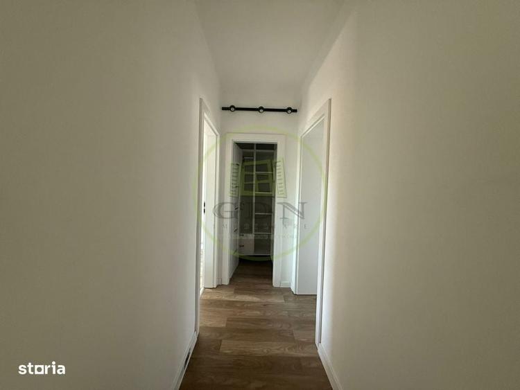 Apartament cu 4 camere decomandat în 1 Mai