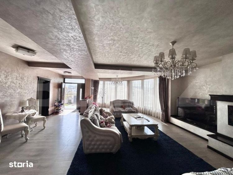 Casă cu 6 camere cu Teren 600 Mp în Central