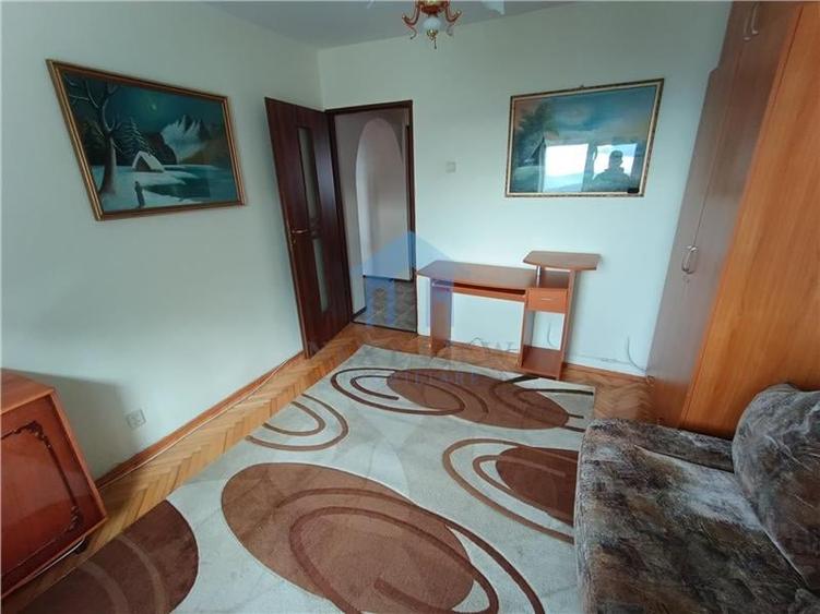 Apartament cu 2 camere decomandat în Zorilor