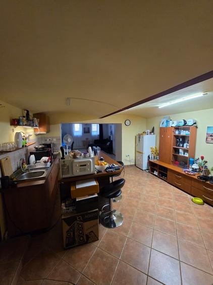 Apartament cu 2 camere semidecomandat, mobilat în P-ța Maria