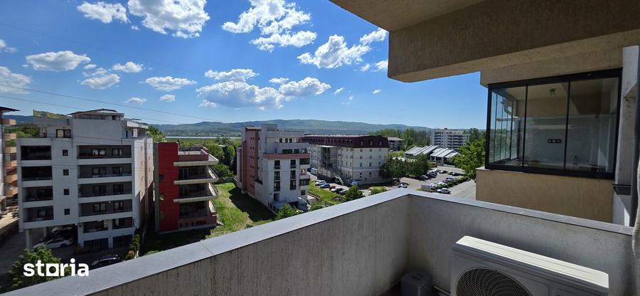 Apartament 4 camere, 3 balcoane, 2 garaje - 2