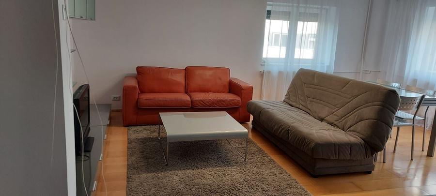 Apartament cu 2 camere semidecomandat, mobilat în Unirii