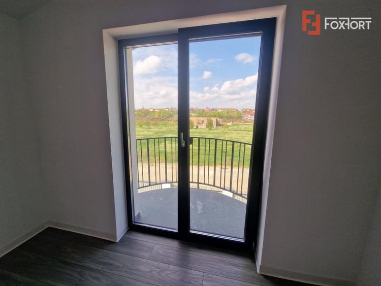 Duplex cu 3 camere cu Canalizare în Recaș