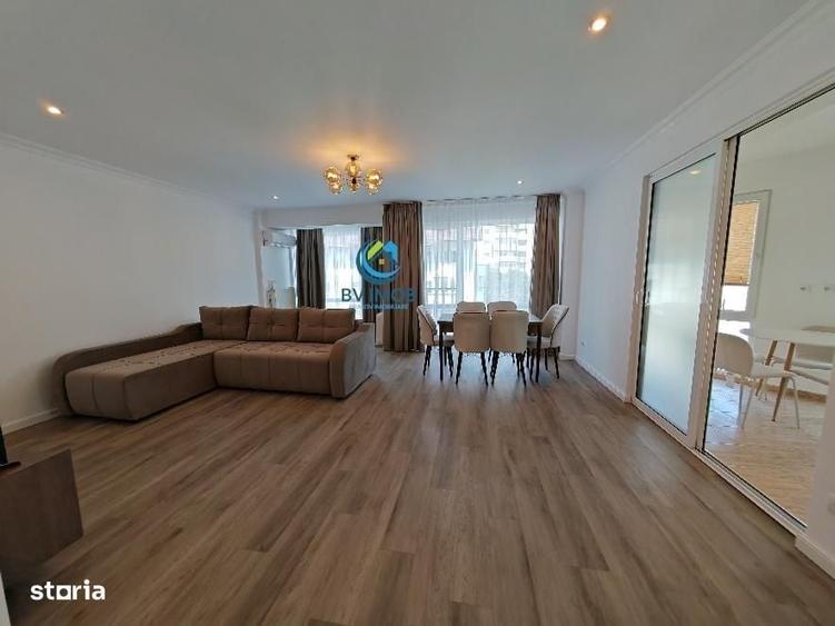 Apartament cu 3 camere decomandat în Răcădău