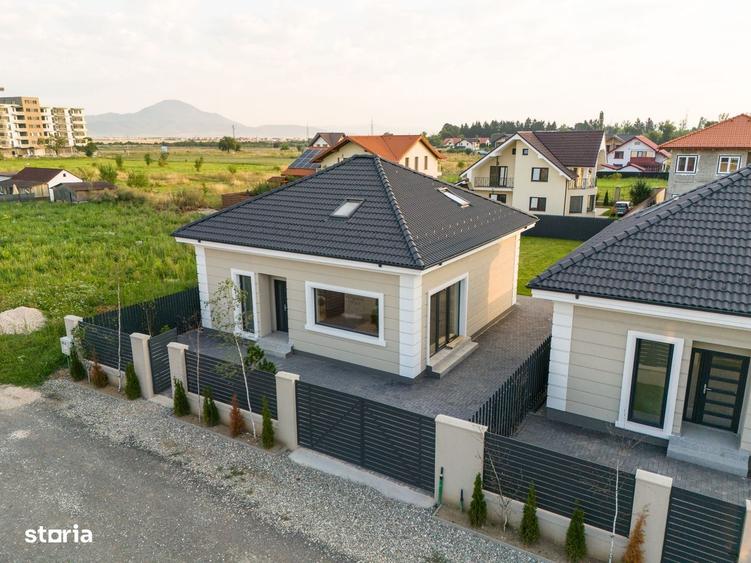 Casă cu 4 camere cu Canalizare în Primăverii