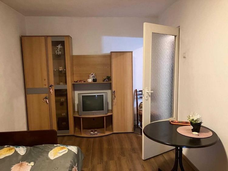Garsonieră decomandată în Micălaca