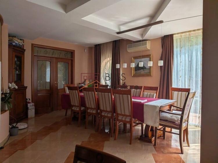 Casă cu 10 camere cu Garaj în Iancu Nicolae