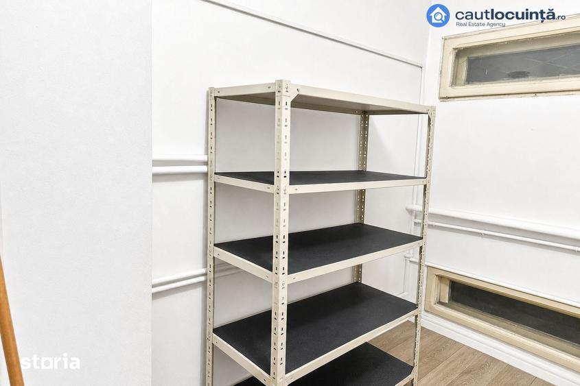 Casă cu 10 camere cu Teren 425 Mp în Dobroești