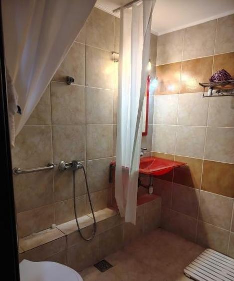 Apartament cu 2 camere decomandat, mobilat în Dristor