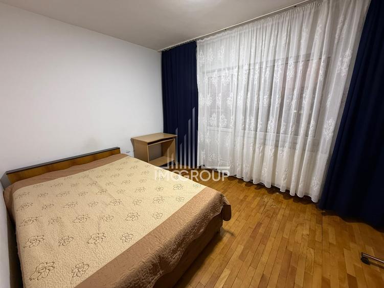 Apartament cu 3 camere decomandat, mobilat în Zorilor