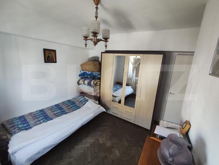 Apartament cu 4 camere, 88 mp, etaj intermediar, pe B-dul Dacia - 13