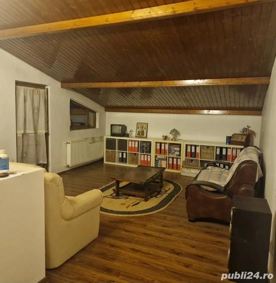Casă cu 5 camere cu Teren 666 Mp în Copăceni