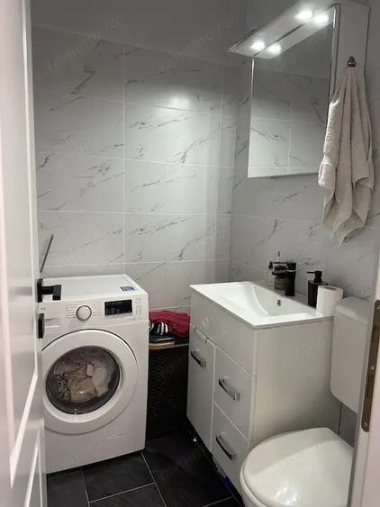 Apartament cu 4 camere decomandat în Ultracentral