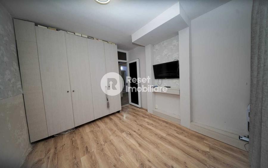 Apartament cu 3 camere decomandat în Grigorescu