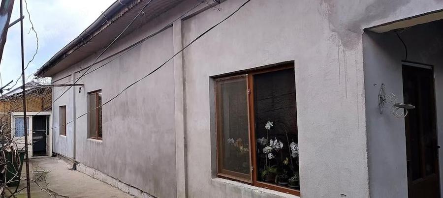 Casa de vanzare Olteni?a, jud. Calara?i 83.000 euro negociabil. - 2