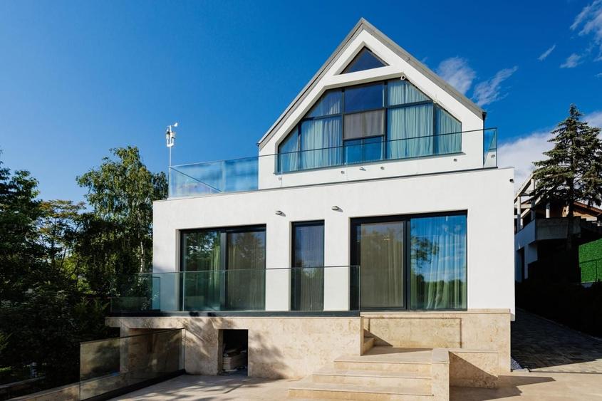 Casă individuală cu 7 camere cu Piscina în Snagov