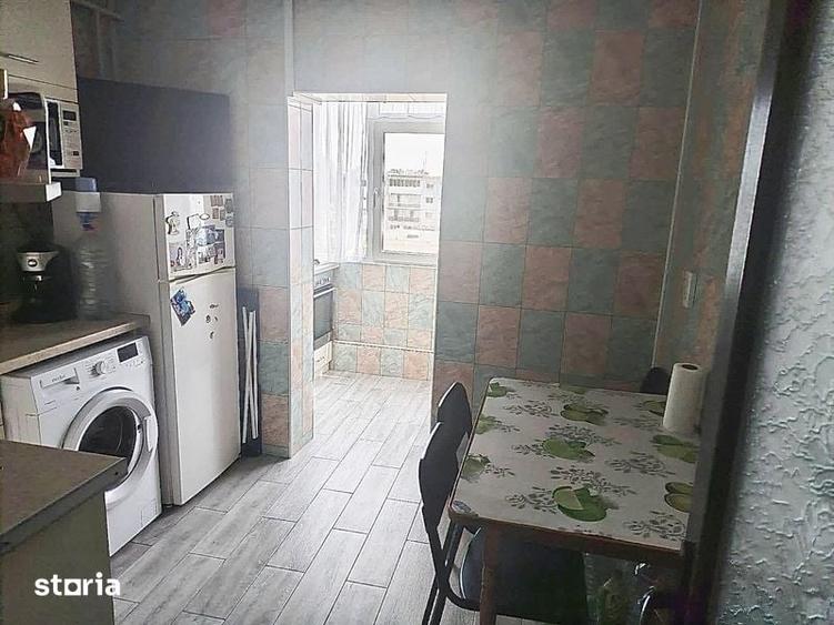 Apartament cu 3 camere în Buzaului