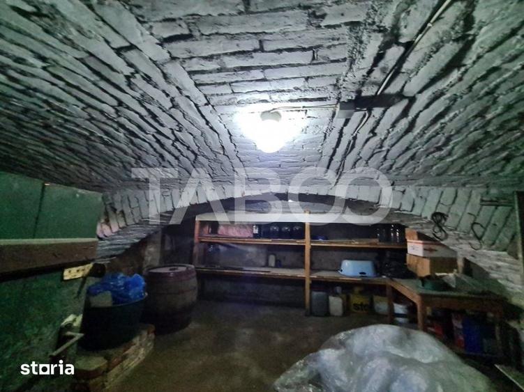 Casă cu 8 camere cu Teren 1260 Mp în Sebeș