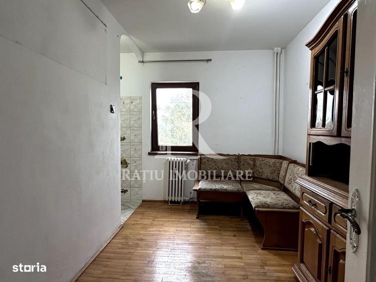 Apartament cu 3 camere decomandat în Nufărul