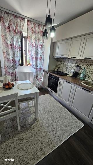 Apartament cu 2 camere decomandat în Democrației