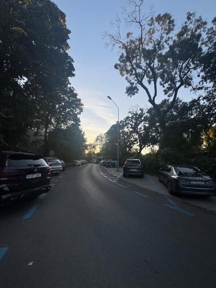 Garsonieră decomandată, mobilată în Tineretului