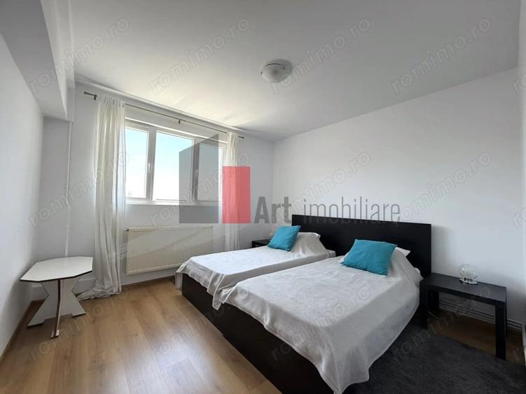 Apartament cu 3 camere decomandat în Dristor