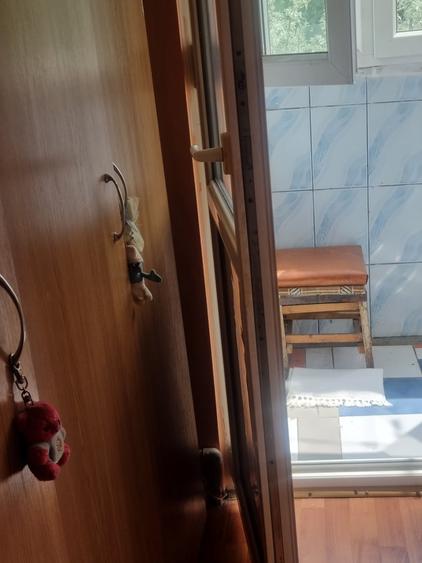 Apartament cu 3 camere semidecomandat în Sălaj